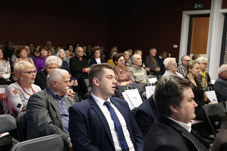 Przasnysz. Promocja komiksu "Mateczki"