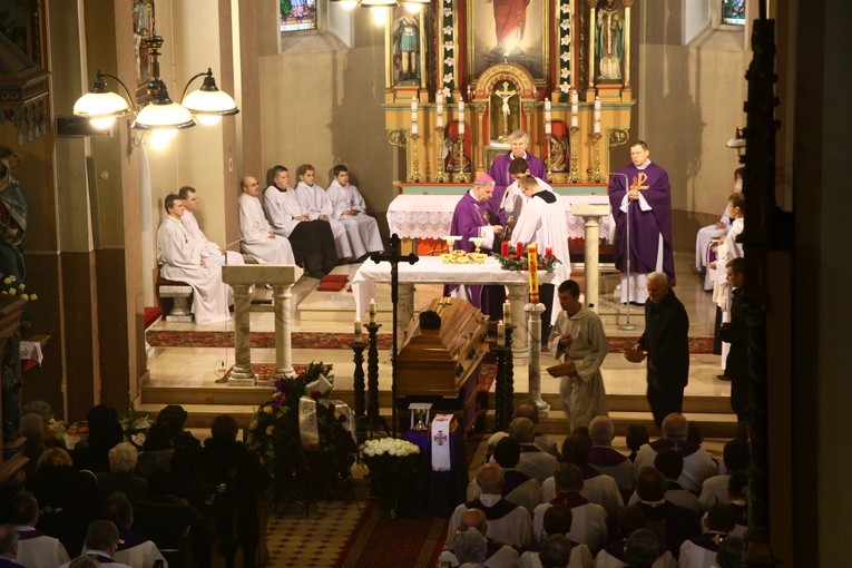 Pogrzeb ks. Józefa Ledwiga