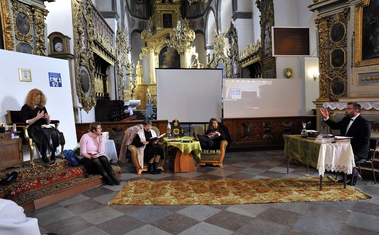 Sztuka teatralna w pułtuskiej kolegiacie