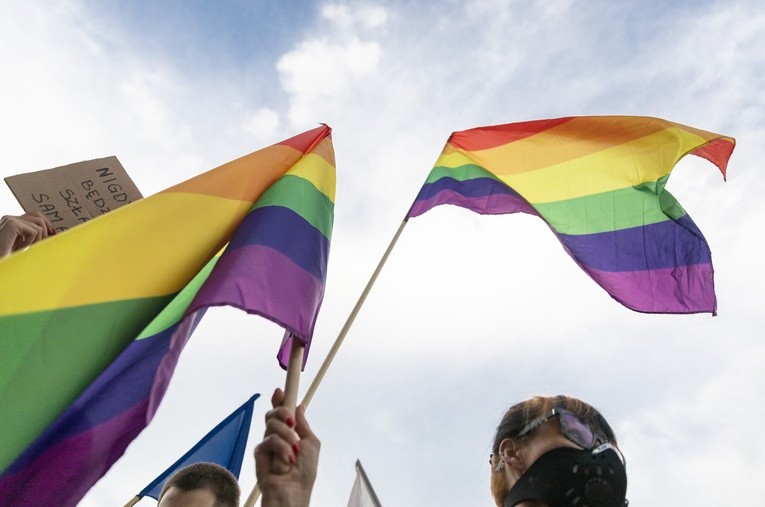 W stolicy rozpoczął działalność hostel interwencyjny dla osób LGBTQI+