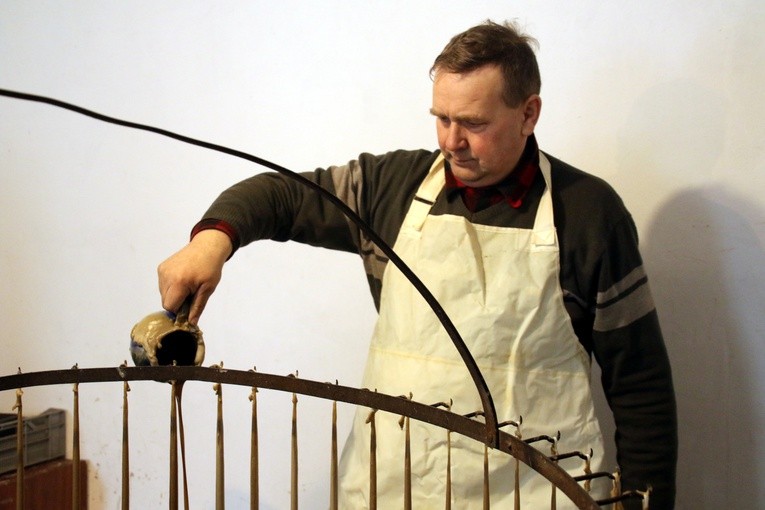 Stara Biała. Tradycja odlewania świec