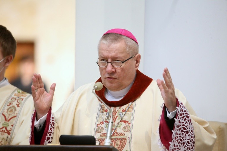 Katowice. Msza św. w intencji maturzystów
