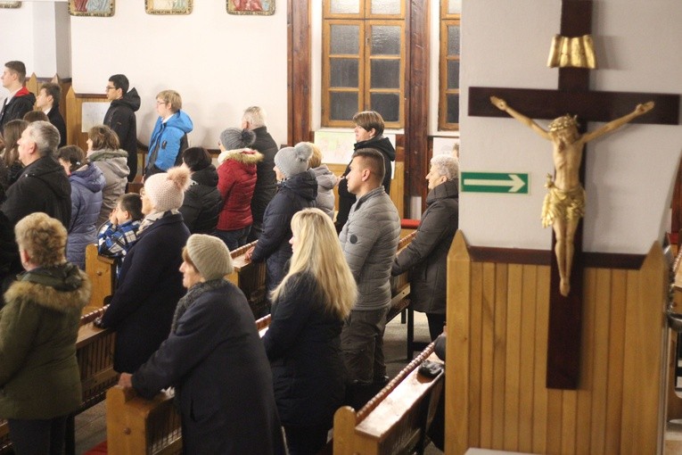 Łąck. Nawiedzenie w parafii św. Walentego w Korzeniu