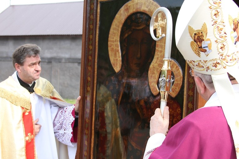Rostkowo. Nawiedzenie w parafii św. Stanisława Kostki
