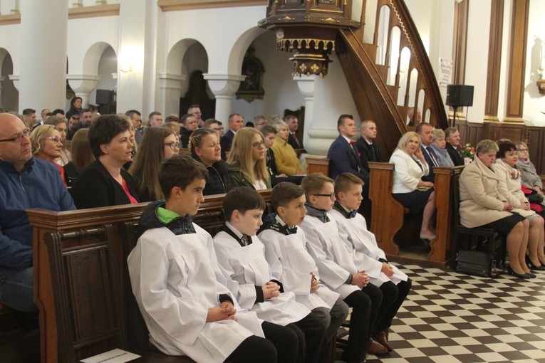 Uroczystość w Wieczfni Kościelnej
