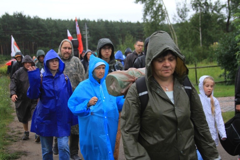 Pielgrzymka. Pątnicy w Sendeniu