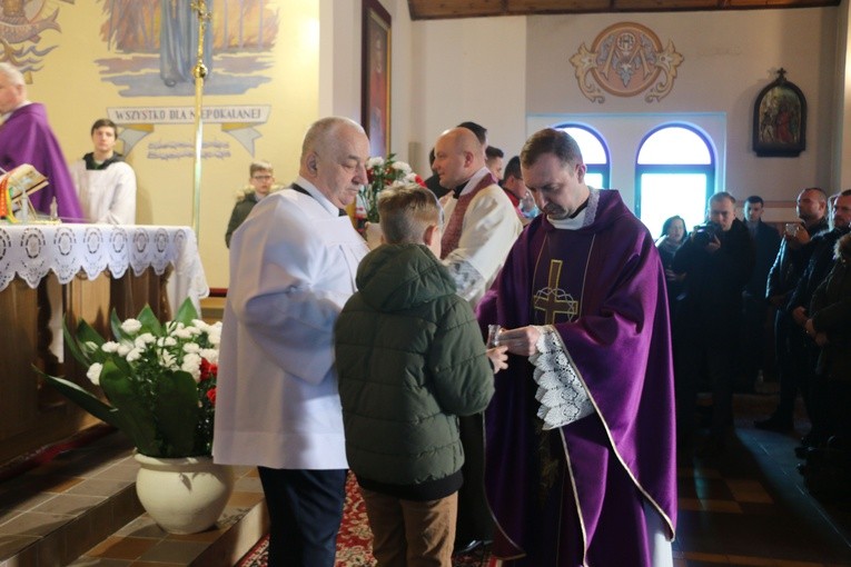Nuna. Odsłonięcie pamiątkowej tablicy
