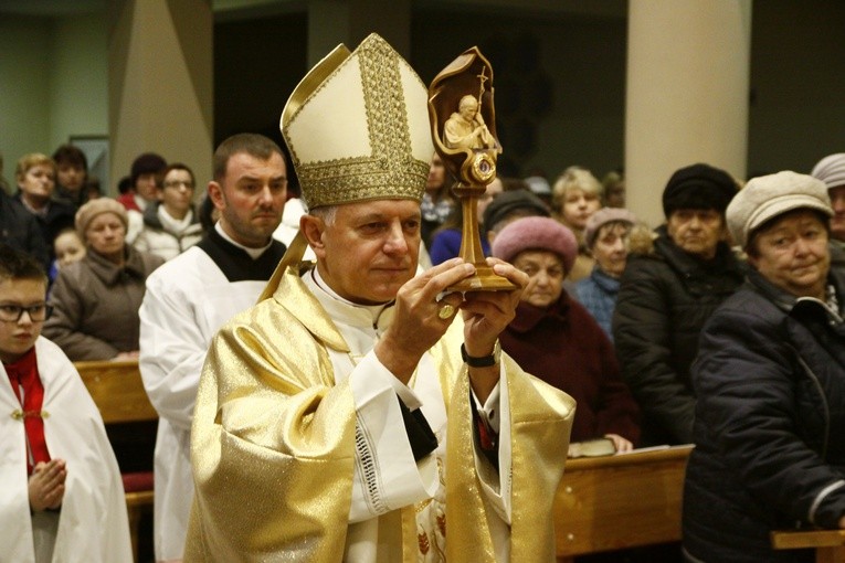 Relikwie św. Jana Pawła II w Rusinowicach