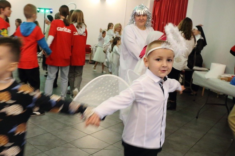 Nowy Dwór Gdański. Bal Wszystkich Świętych