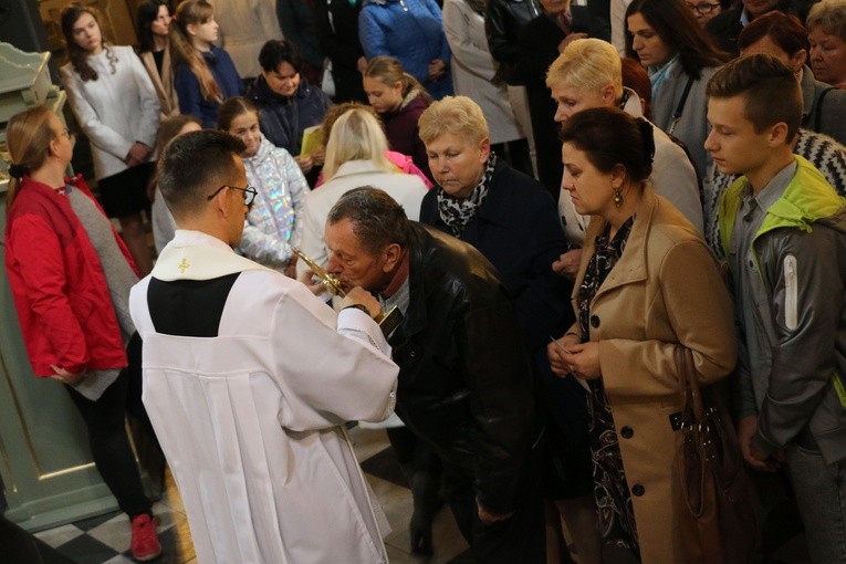Raciąż. Wprowadzenie relikwii Jana Pawła II 