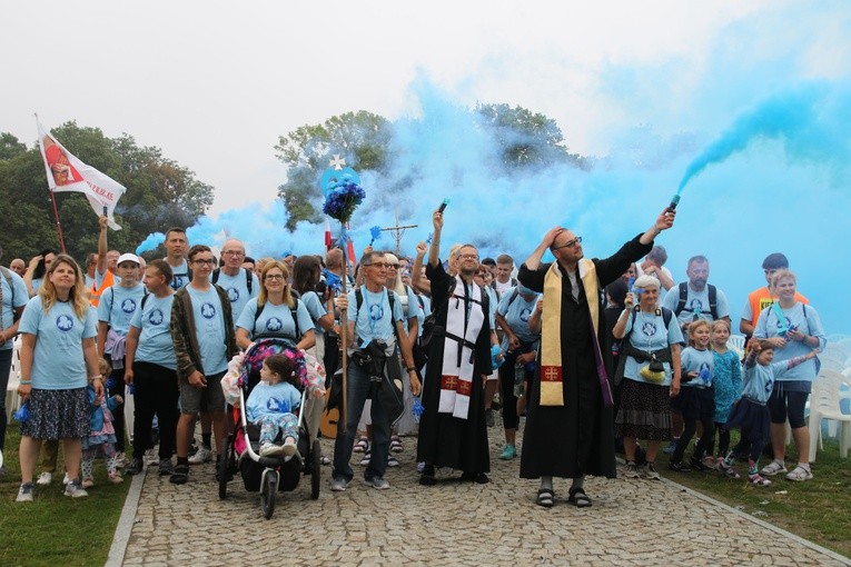Pielgrzymka. Wejście na szczyt - cz. 2
