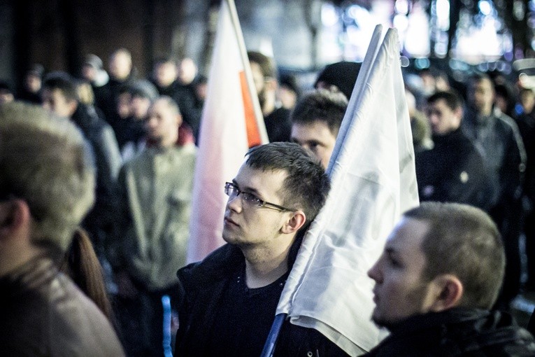 Manifestacja pod "szubienicami"