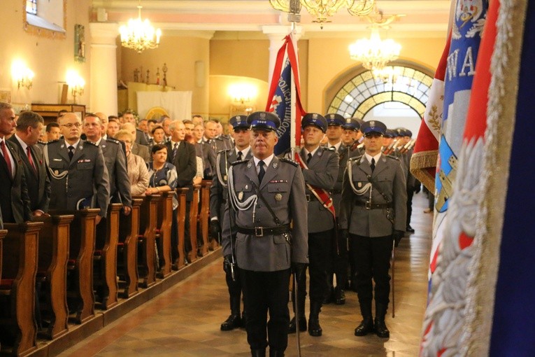 Sztandar dla policji w Przasnyszu