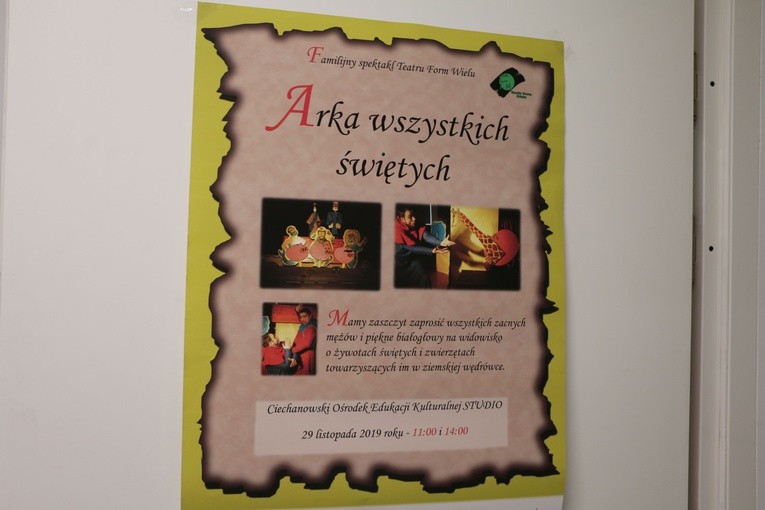 Ciechanów. Spektakl "Arka wszystkich świętych"