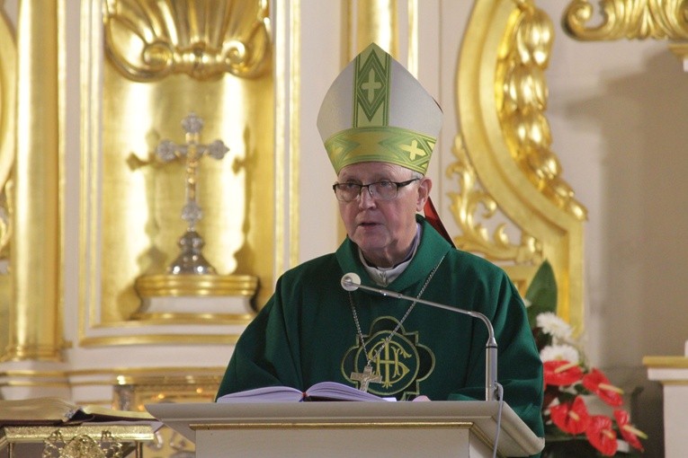 Byli alumni-żołnierze w Pomiechowie
