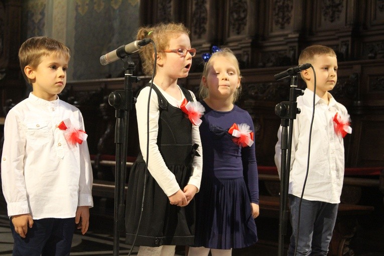 Przedszkolny Festiwal Piosenki Religijnej i Patriotycznej