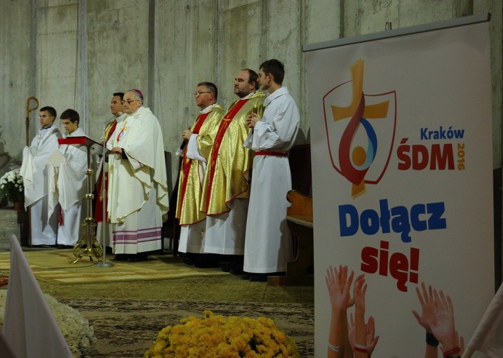 Symbole ŚDM - parafia św. Brata Alberta