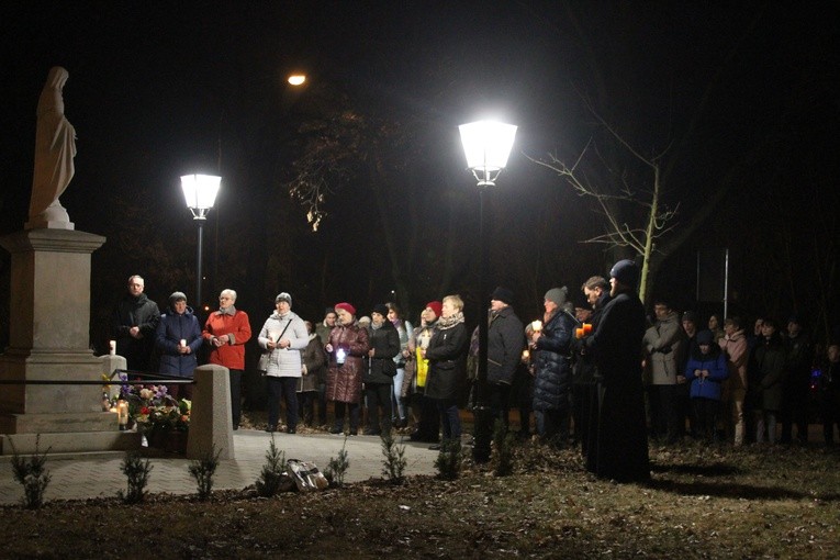 Płock. Różaniec za Ukrainę