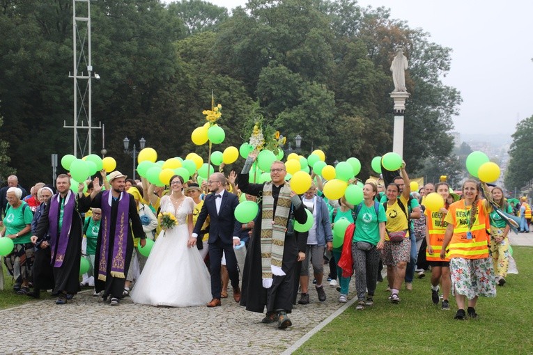 Pielgrzymka. Wejście na szczyt - cz. 2