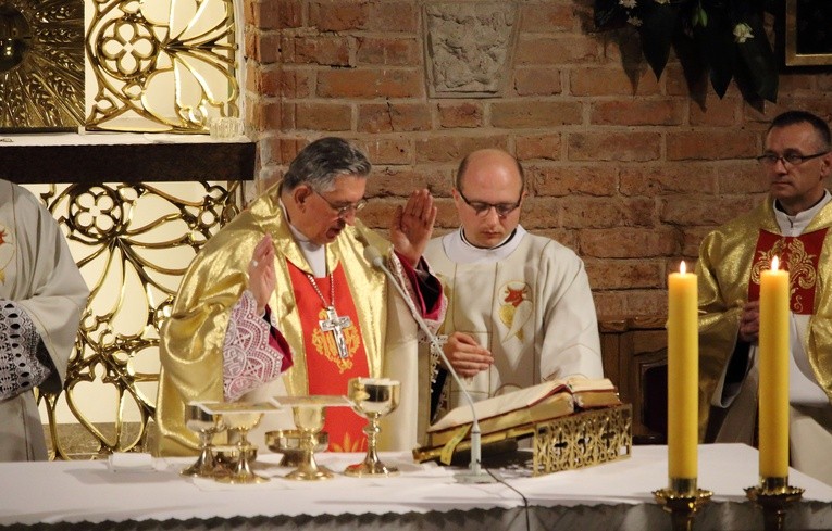 Święcenia diakonatu