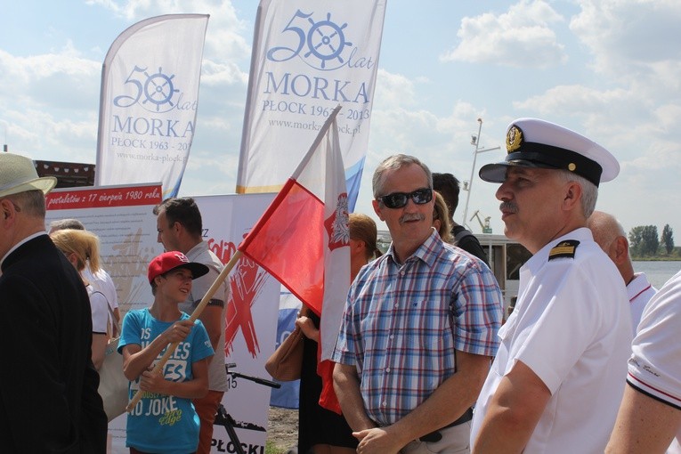 Tratwa "Wolność" na wodach Wisły