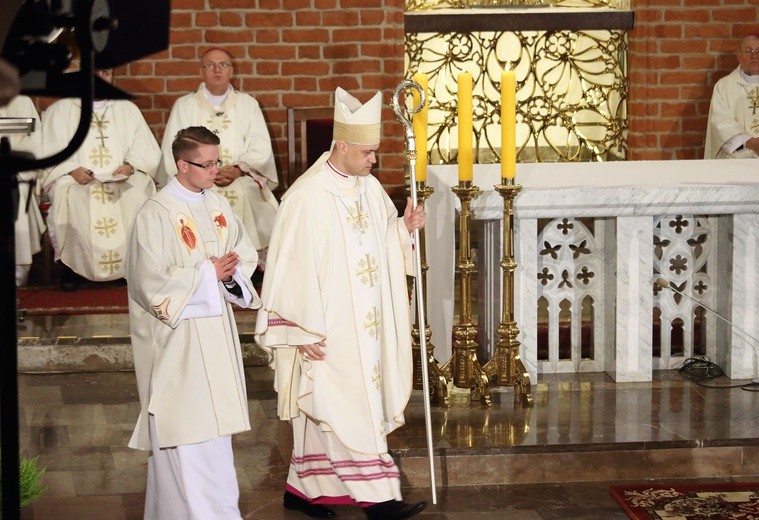 Święcenia biskupie ks. Wojciecha Skibickiego cz. III