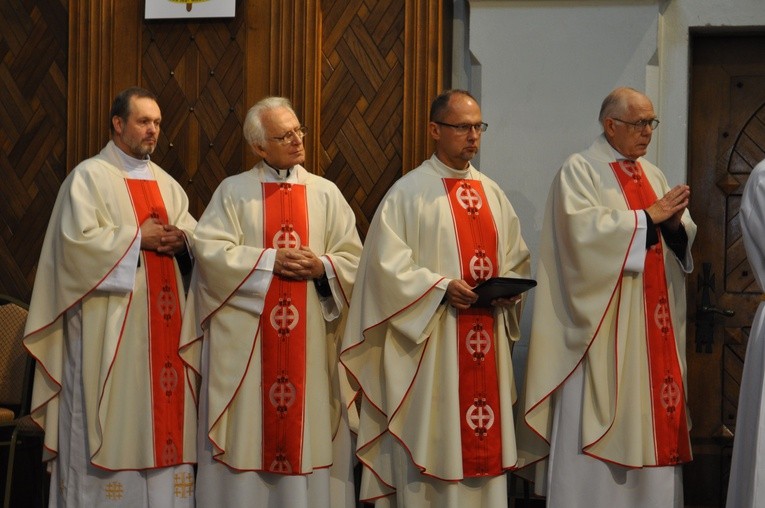 Relikwie św. Jana Pawła II w Płocku Radziwiu