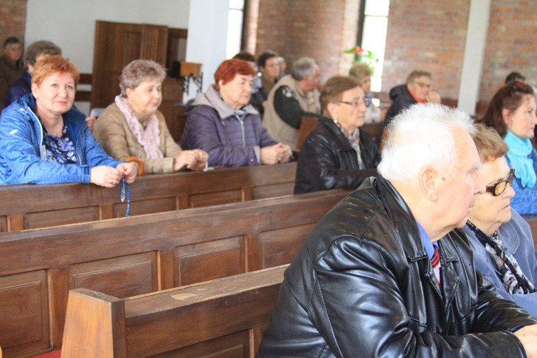 Różaniec do Granic w diecezji