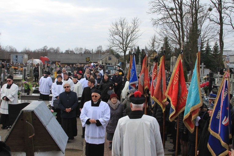Borkowo. Pogrzeb ks. kan. Stefana Prusińskiego