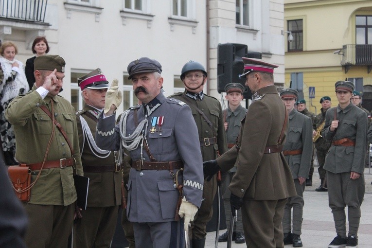 95 lat z Krzyżem Walecznych
