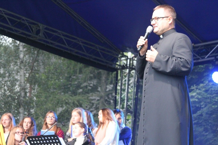 Pielgrzymka młodzieży. Część 1
