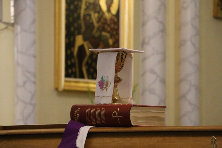 Stara Wrona. Uroczystości pogrzebowe ks. kan. Wawrzyńca Ulanowskiego