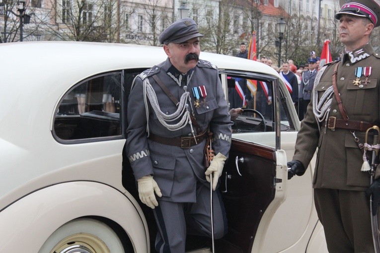 95 lat z Krzyżem Walecznych