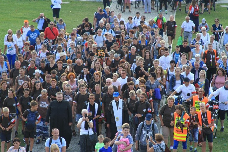 Pielgrzymka 2018. Wejście na Jasną Górę. cz.3