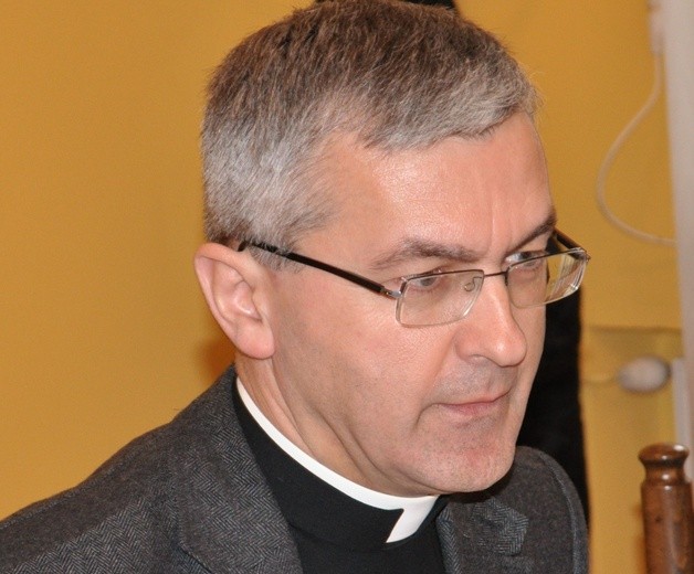 Ks. prof. Jan Krajczyński - sekretarz 43. Synodu Diecezji Płockiej