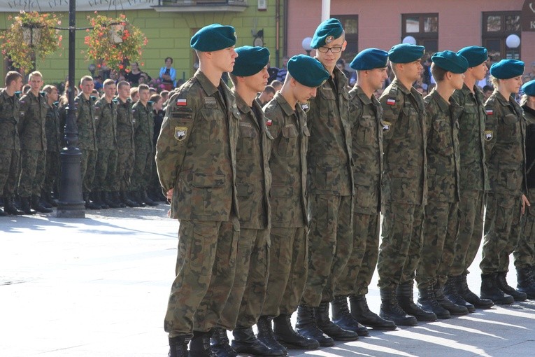 Ślubowanie w szkołach PUL w Płocku