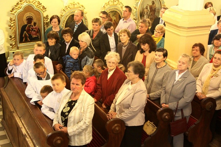 Żmijewo. Nawiedzenie w parafii pw. Matki Bożej Szkaplerznej