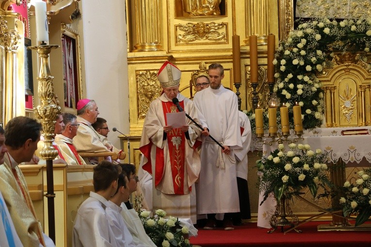Czerwińsk. 50. rocznica koronacji obrazu Matki Bożej, cz. I