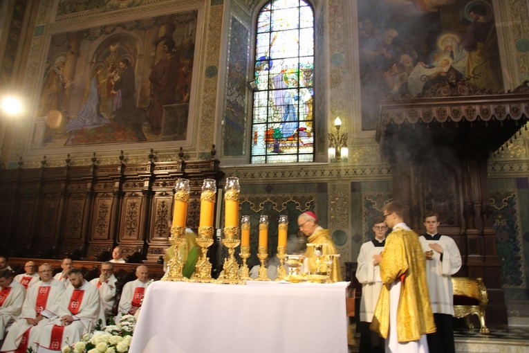 Płock. Święcenia kapłańskie - cz. 1