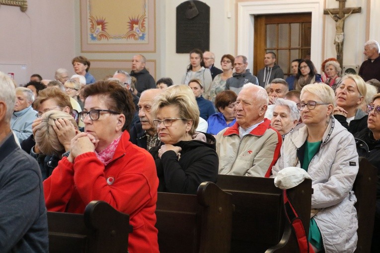 Płock. Wyjście pielgrzymki do Skępego