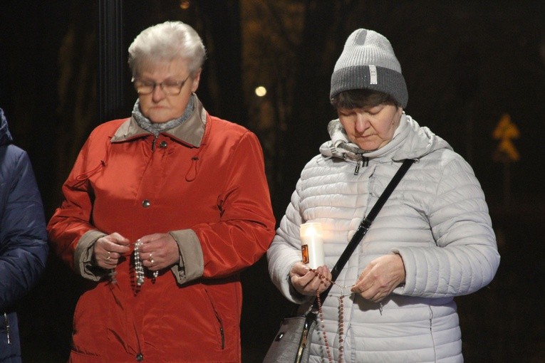 Płock. Różaniec za Ukrainę