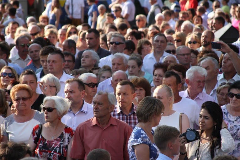 Żuromin. Nawiedzenie w parafii św. Antoniego