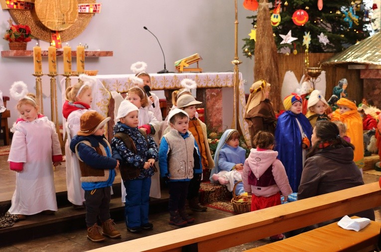 Jasełka trzylatków z przedszkola katolickiego