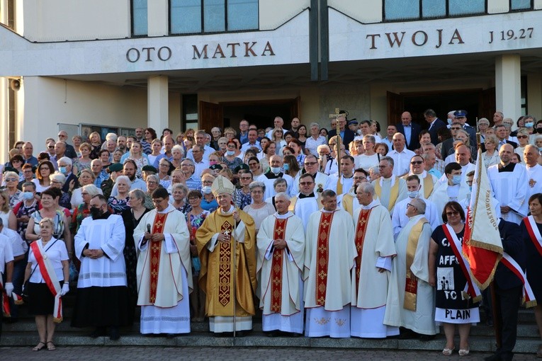 Płońsk. Jubileusz parafii św. Maksymiliana 