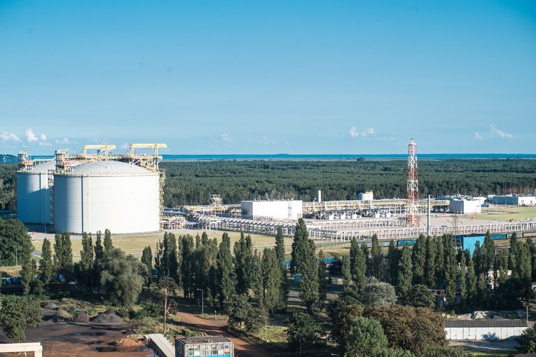Setna dostawa LNG do gazoportu w Świnoujściu