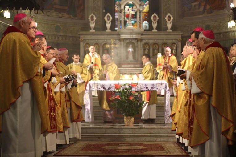Święcenia biskupie w Płocku - cz. 2