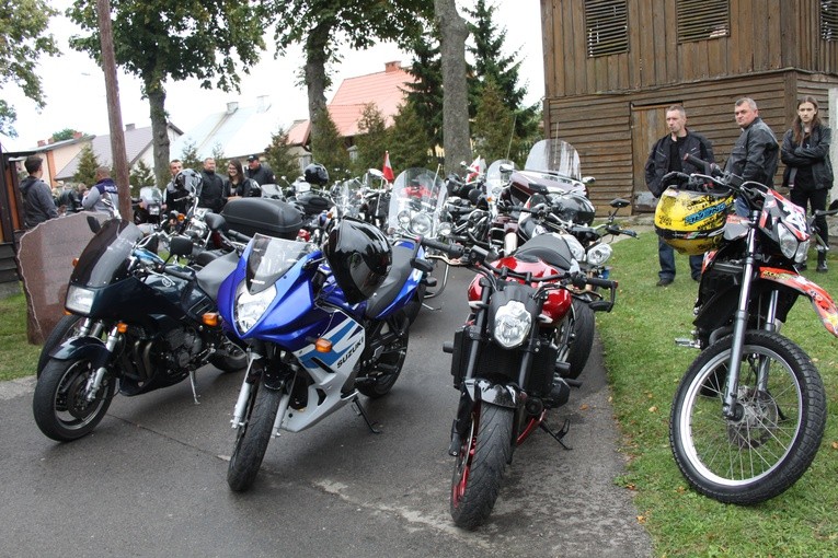 Zakończenie sezonu motocyklowego w Niechłoninie