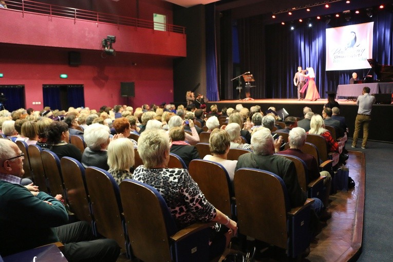 Powiatowy Uniwersytet Trzeciego Wieku w Ciechanowie