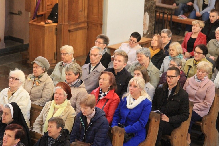 Episkopat w Płocku. Msza w kolegiacie