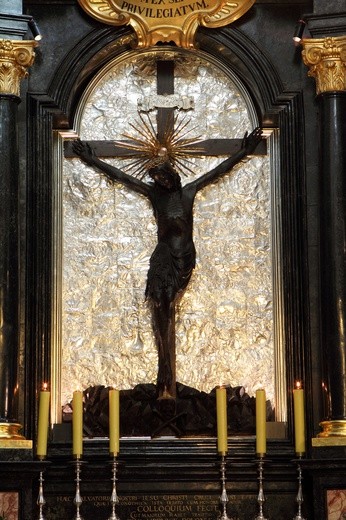 10 wizerunków Ukrzyżowanego